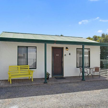 Moonta Bay Accommodation Port Moonta Esterno foto