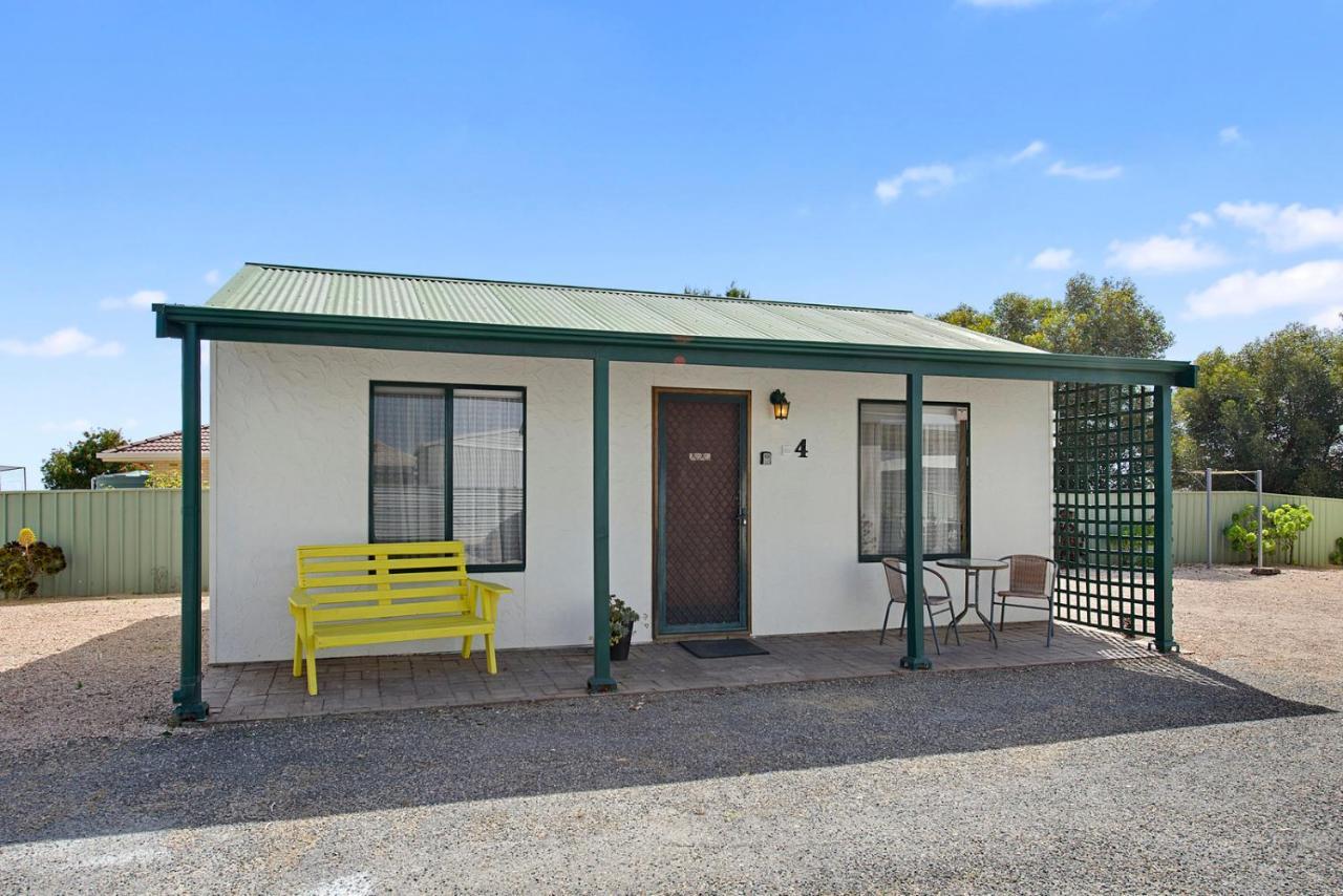 Moonta Bay Accommodation Port Moonta Esterno foto