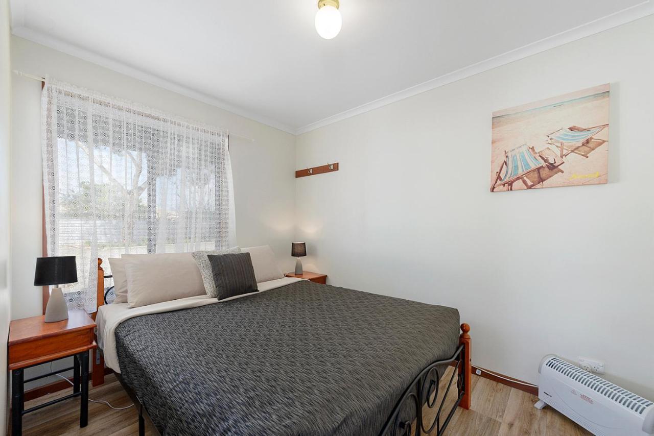 Moonta Bay Accommodation Port Moonta Esterno foto