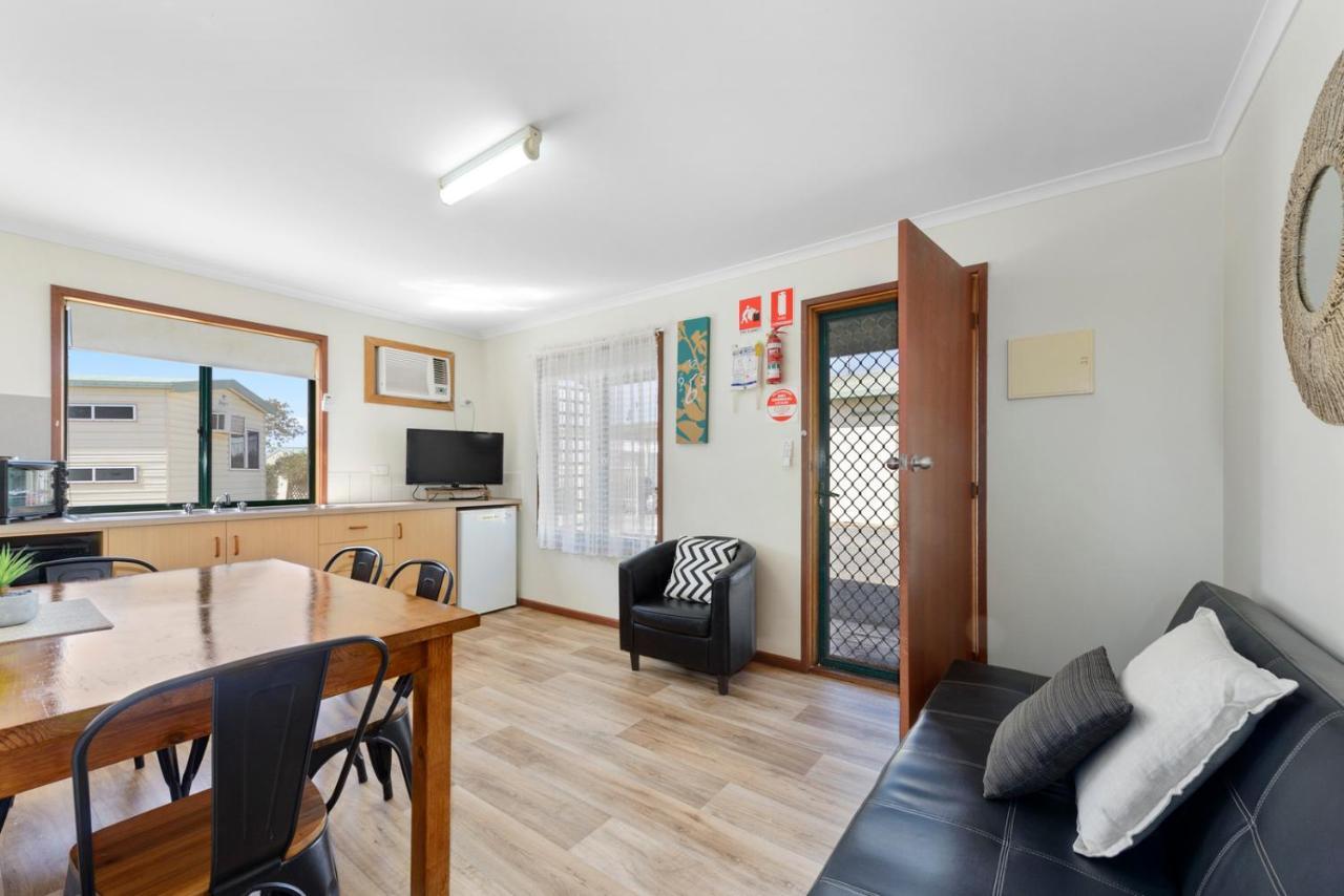 Moonta Bay Accommodation Port Moonta Esterno foto