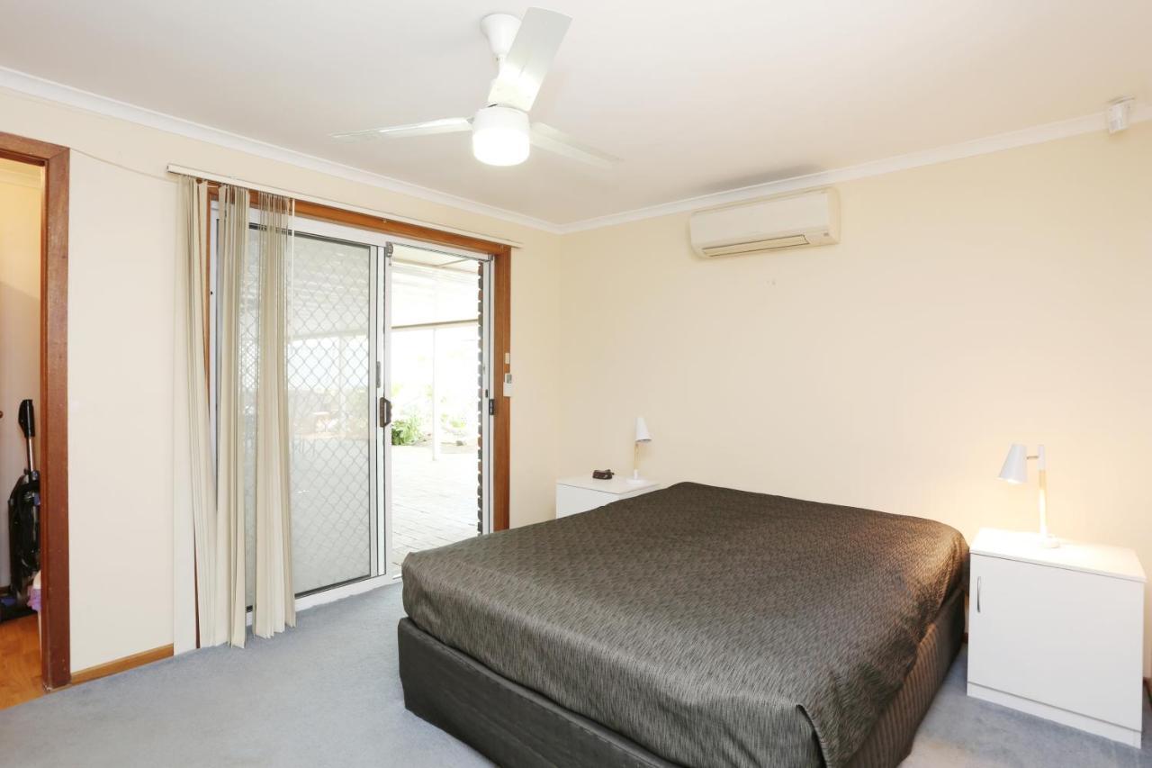 Moonta Bay Accommodation Port Moonta Esterno foto