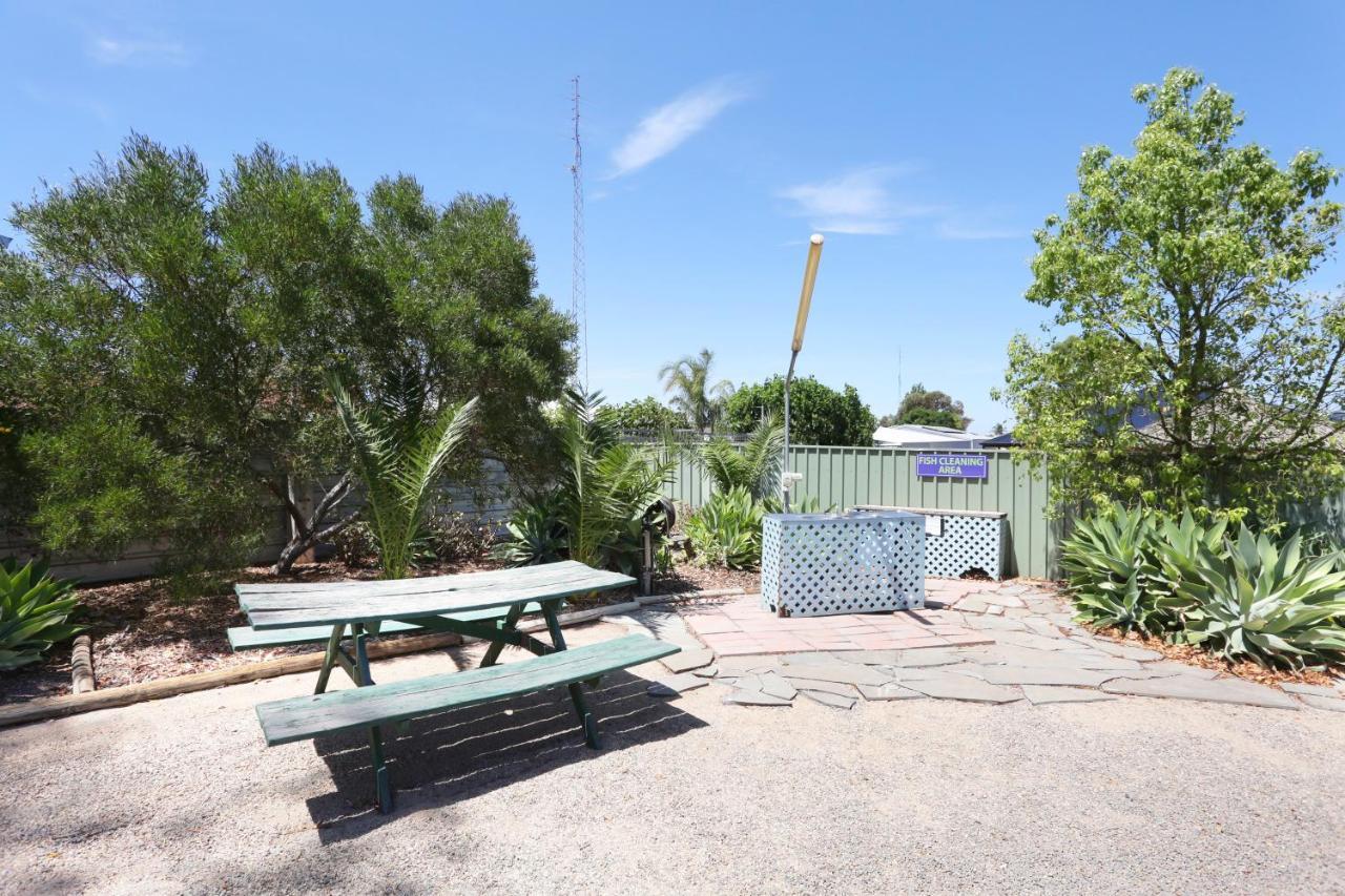 Moonta Bay Accommodation Port Moonta Esterno foto